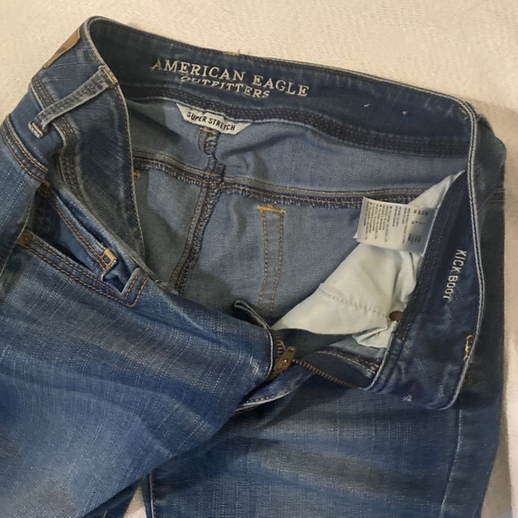 American Eagle Outfitters Blue Flare Jeans - Picture 3 of 3